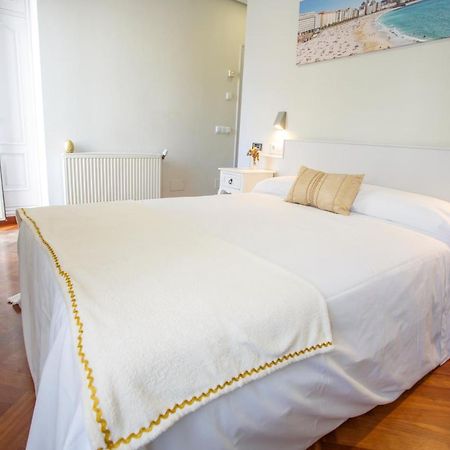 Hostal Costa Coruna Bagian luar foto