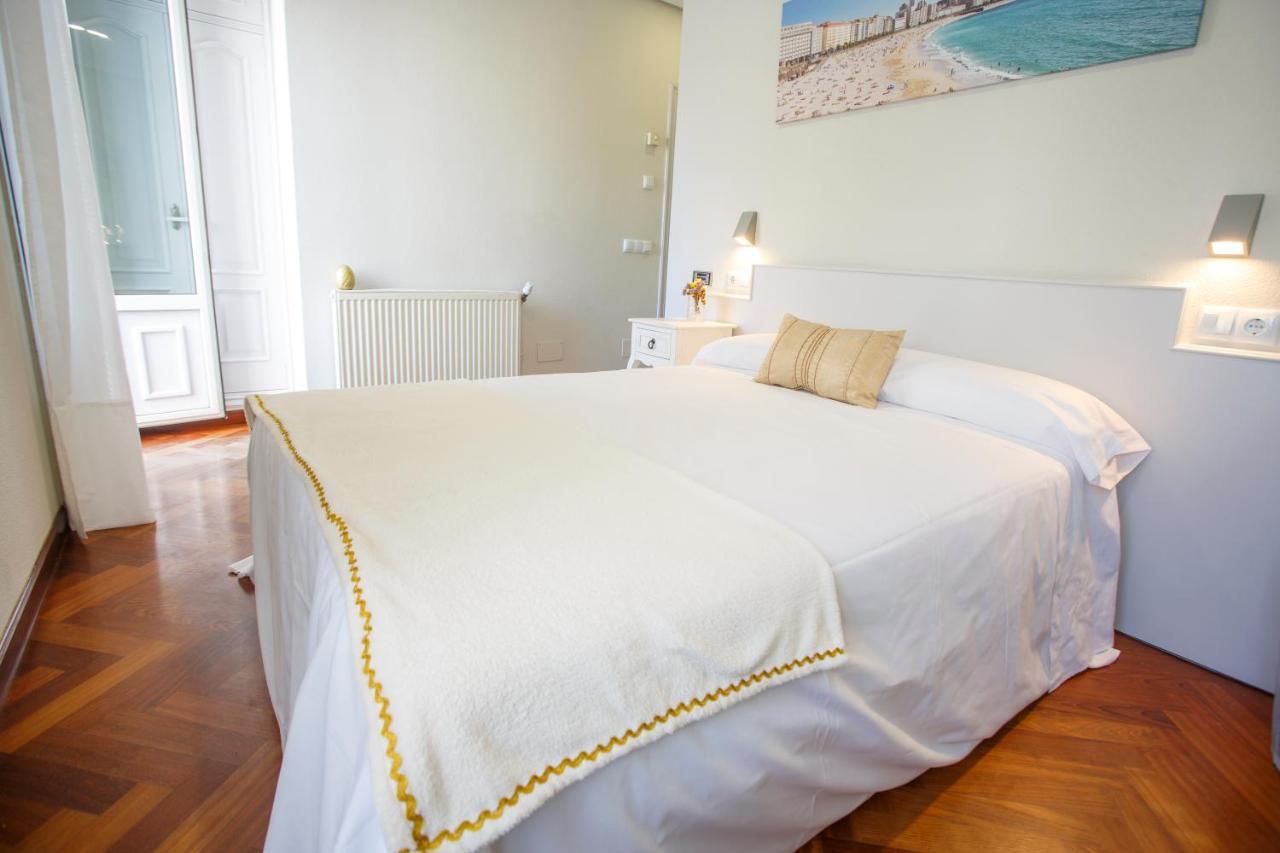 Hostal Costa Coruna Bagian luar foto