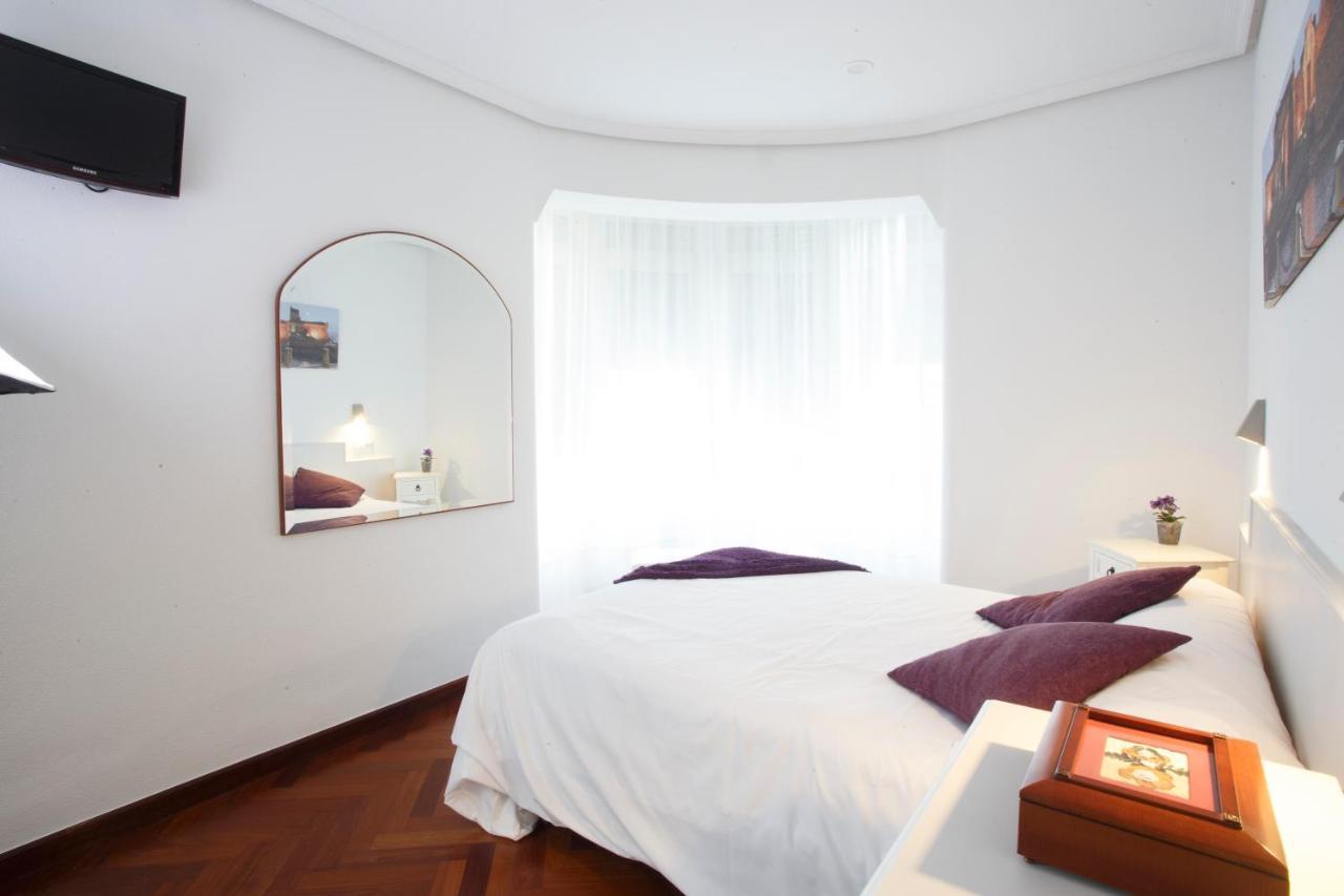 Hostal Costa Coruna Bagian luar foto