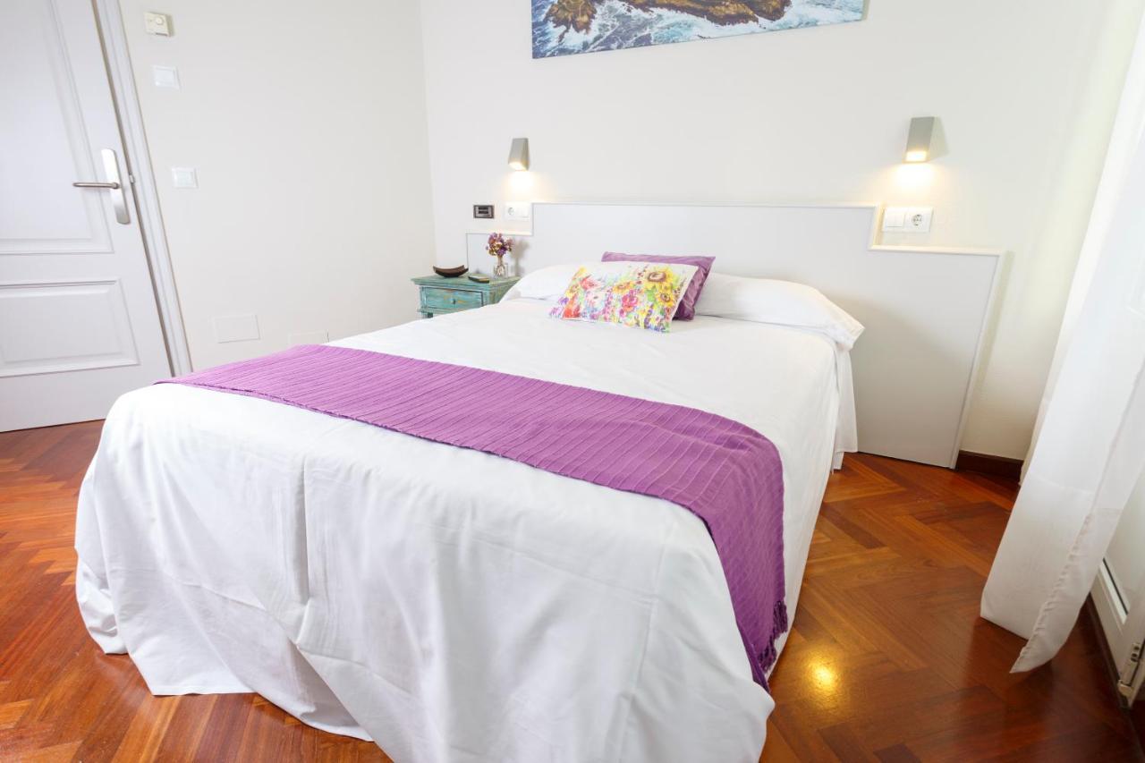 Hostal Costa Coruna Bagian luar foto