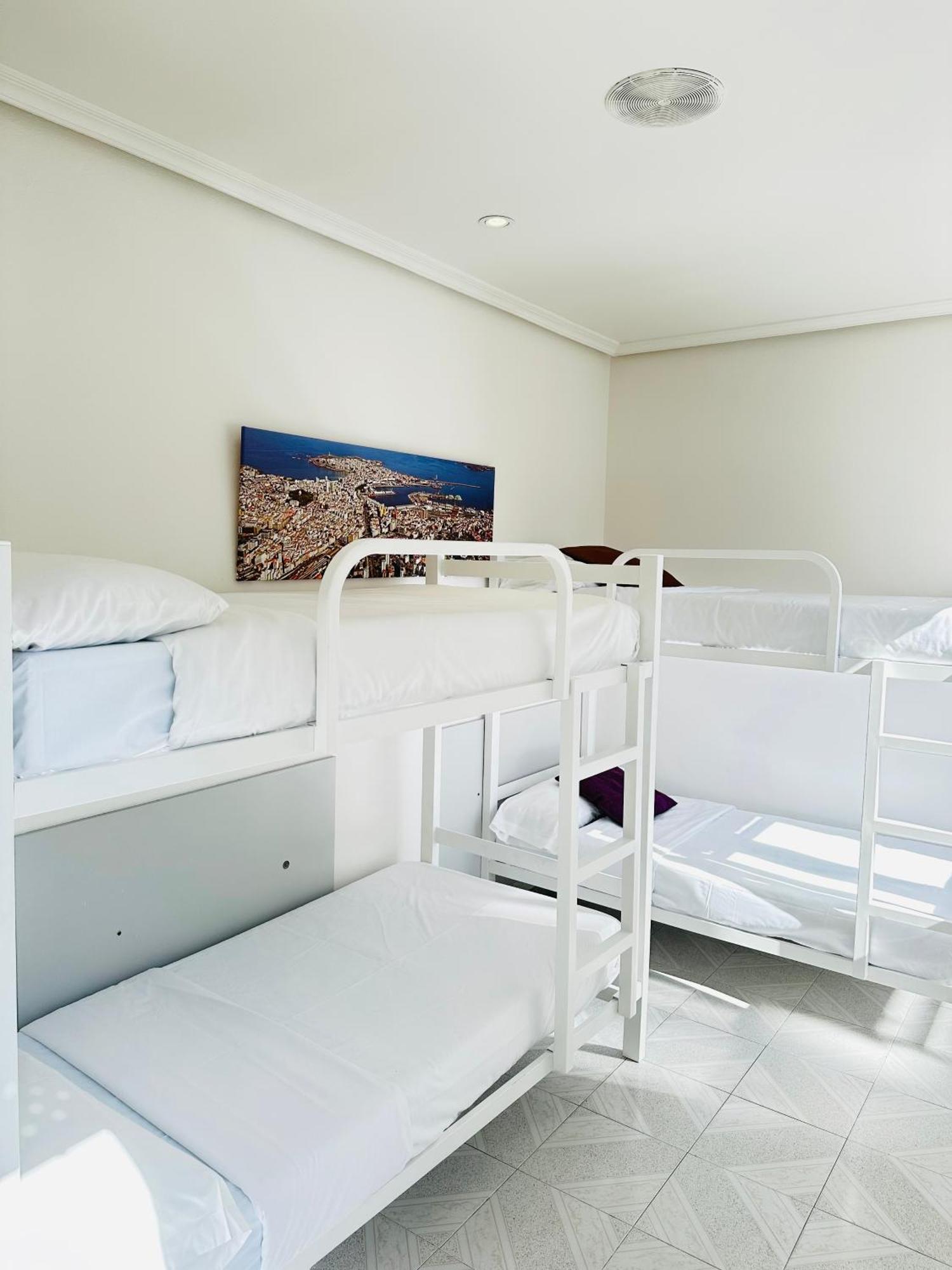 Hostal Costa Coruna Bagian luar foto