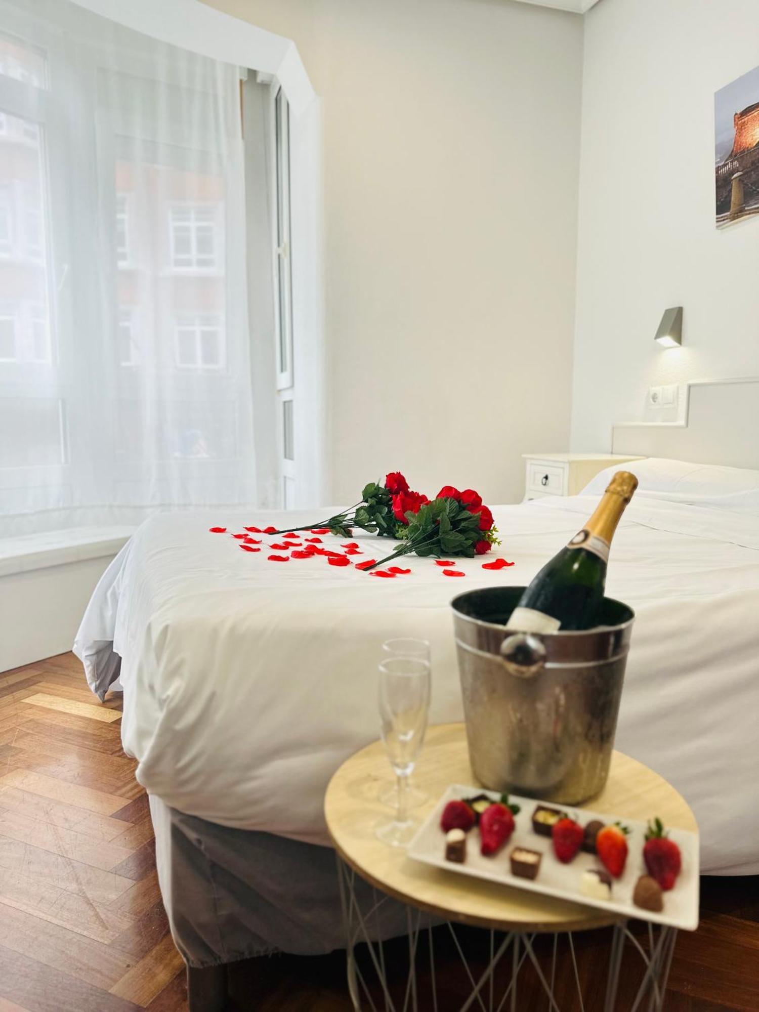 Hostal Costa Coruna Bagian luar foto